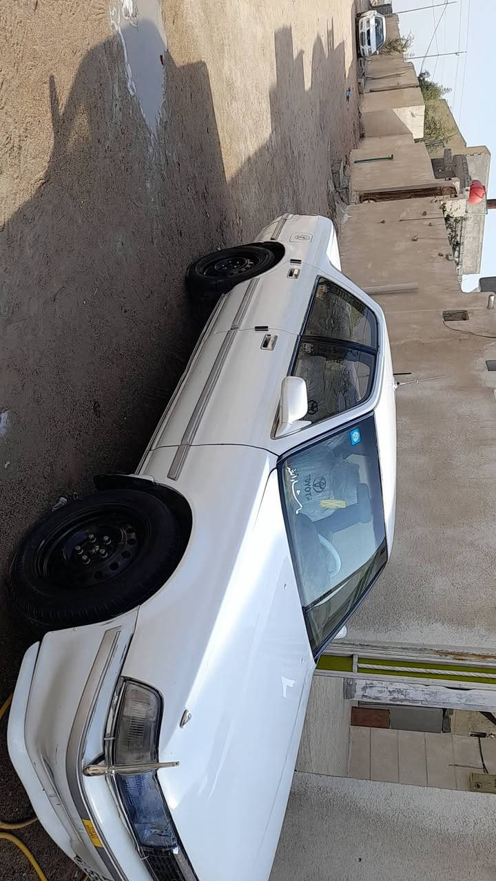 السلام عليكم كرسته كصيف موديل 1992 مكفوله من كص ونقل سيارة بيهه تئخيرة بس نمرة3 محرك ونجي 2000 سته سلندر سيارة احلاة من صور سعر 50 وبيهه مجالل رقم *********** واتساب واتصال مكان البصرة الشعيبه
