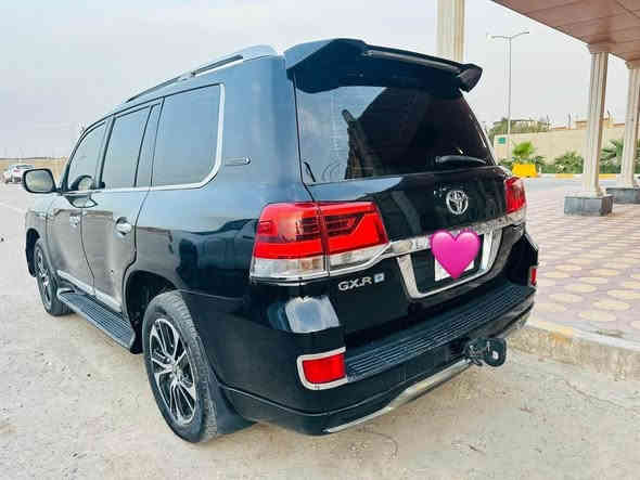 السلام عليكم اخوان
لاندكروز 2012 محدث 2021
تحديث داخل وخارج
رقم بغداد بآسمي
السياره فول للآخير
مكاني نجف كوفه
سعرها 295 وبيها مجال 
اتصل وتدلل
***********
*********** النجف
