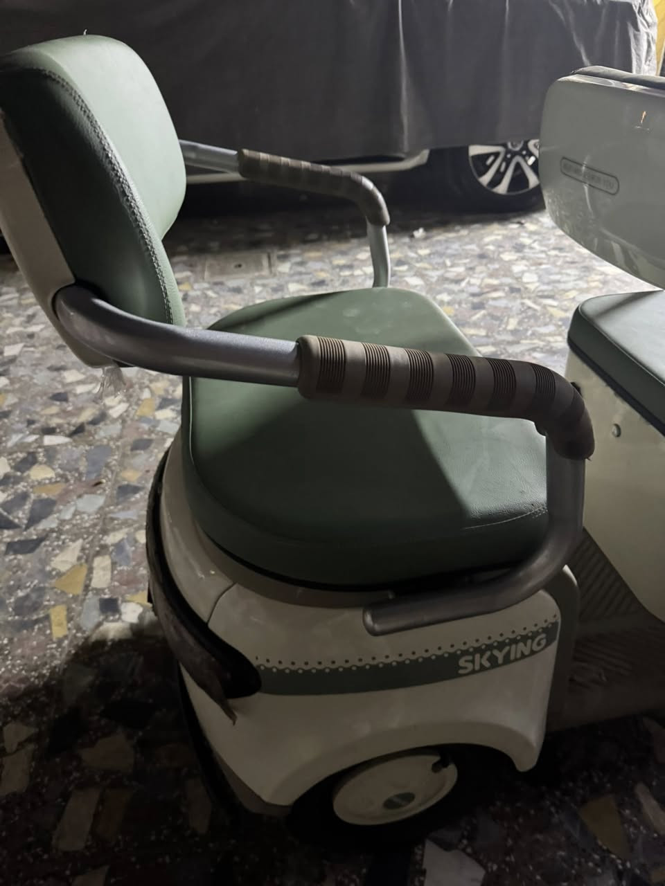 دراجه  شحن كلش جديده بعدهه زيرو بطاريه ليثيوم مكاني بغداد مدينه السراي يتصل ***********
