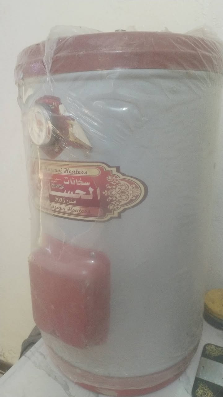 مرحبا سخان 80لتر جديد مامستعمل مع هيتر +اوتماتيك شرط ايطالي الهيتر +الوتماتيك السعر 300
***********
