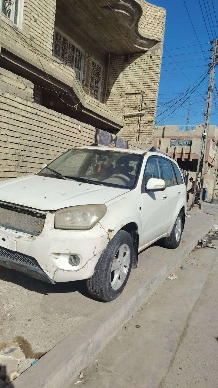 سلام عليكم سياره جون وي مديل 2013 مال مزاد تترقم سياره جاهزه كيرمكينه بلادي العنوان بغداد حي نصر ***********
