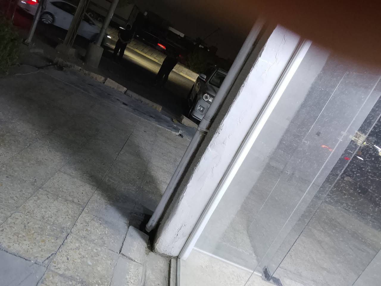 محل كبير لليجار يصلح صيدليه أواي مشروع موقع المحل حي التراث ركن شارع الشبكه ***********
