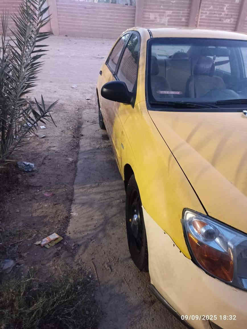 كيا سبكترا ٢٠٠٩ السياره كلش حلوه او مبيهة ضربه ابد بس خشم الجامرلغ الامامي حك اربع اصابع او ما مفتوح بيهة ولا باب 
مكينه ٢٠٠
منضومه غاز بيهة 
شاشه السياره 
كامره خلفيه
تبريد شغال 
تايرات جداد شديتهم 
باتري جديد 
السعر ٧٣ 
رقم الهاتف ***********
