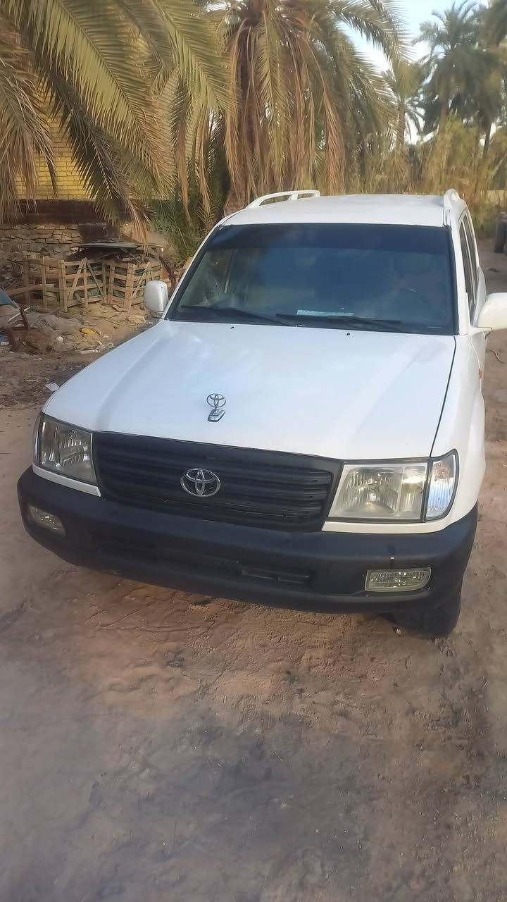 للبيع مونيكا مزاد تبريد حداديه 
مصبوغه عام سعر 77مزاد الحله 
موديل2004 كير اوتو ***********
