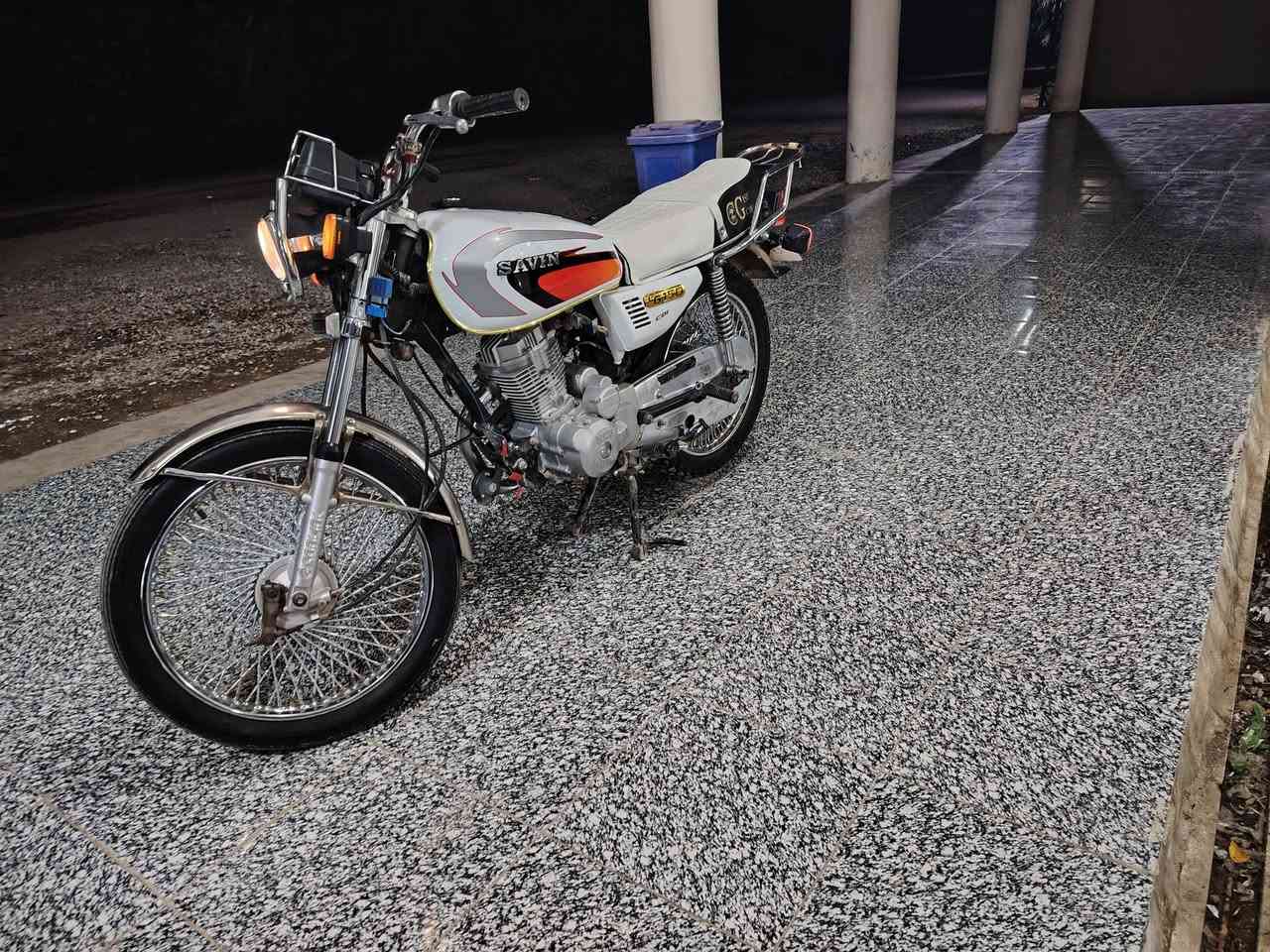 السلام للبيع داجه إيراني موديل 21 خمسه كير دراجه نضافه فول دكره سلف بكل وقت سلف او هندر مكفوله من كلشي محرك شرط سبانه ممدوده عليه  شراي اتصل *********** ديالى قرب سيطره الغالبيه
