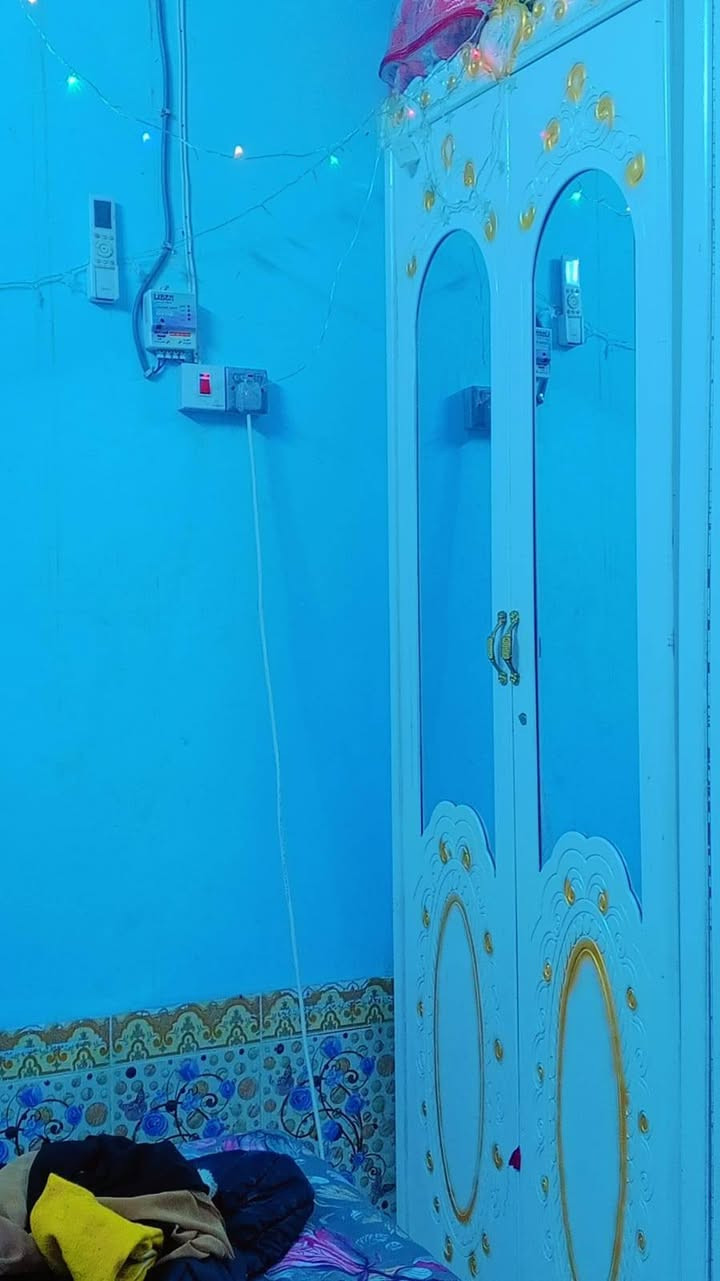 غرفه نضيفه البيع سعر مليون و300 وبيه مجال عنوان شطره ***********
