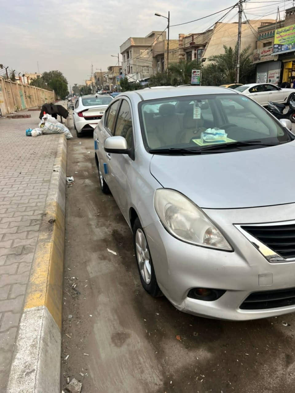 السلام عليكم
سني 2014 وارد مكسيكي 
رقم بغداد بسمي 
كير عادي 
بصمة 
بصمة صندوك
شاشة
تحكم استيرن 
جام 4كهرباء 
5ويل كب
مكينة 1600
ماشية 130 
بيهة جاملغ خلفي جهت السايق صبغ فقط 
السعر 85
الهاتف ***********
بغداد حي اور
