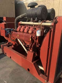 مولدة اڤيكو V8 موديل حديث 🔥 ساعات العمل ١٣٥ ساعه برغي مامفتوح بعدها زي...