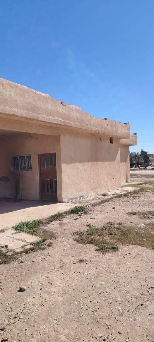 دار للبيع في الطيوب

مع قطعه أرض 2500 متر

غرفتين وباقي التفاصيل كامله

خدمات ماء كهرباء تبليط

فارغ وجاهز للسكن

للأستفسار ***********
