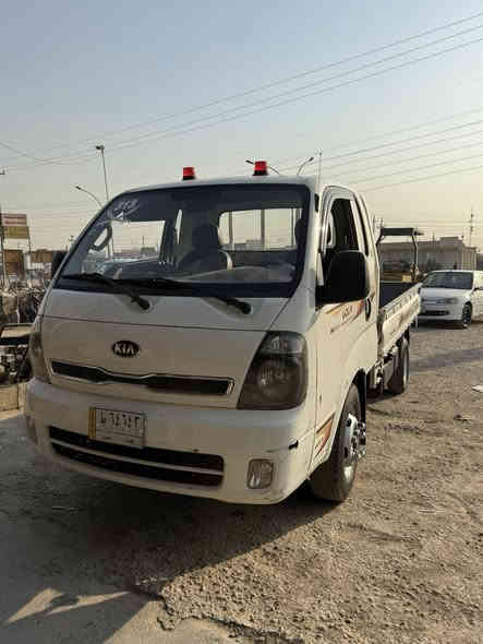 سلام عليكم كية فحل للبيع  بغداد مديل 2015 بيهة البنيد امبدل بيهة صبغ مكان الماسحات السيارة تخم تاير كبل لشغل والسعر 118 اوبيهة مجال لاستفسار اكثر اتصل ***********
