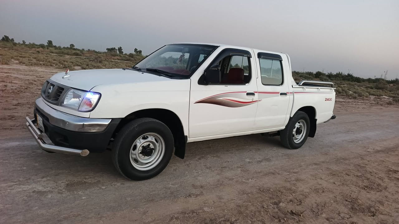 سلام عليكم ورحمة الله نيسان موديل 2003سنويه جديده تبريد حداده تخم تاير بيه تكحيلات رقم بصره تحويل مكاني العمارة سعر 66وبيه مجال رقمي ***********×××***********
