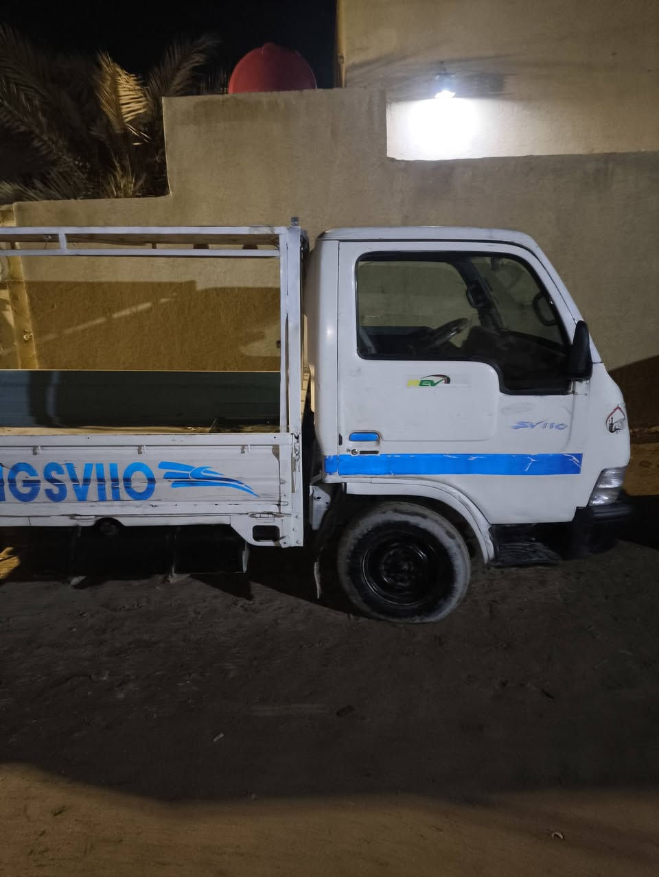 كيه سمسونك موديل 1999 رقم بصره مكينه جديده لا تنقيص ولاتبخير 2700 سنويه ال 28 سياره جاهزه سياره بلبصرة ***********)السعر 37وبيه مجال
