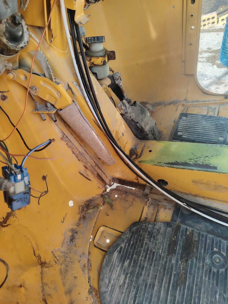 تكتك بياجو اوراق موديل 18 محورة مكينة تي في اس موديل 22 تكتك كولها شغاله كهربائيات كولشي شغال بيها ماعايزها اي نقص بس شوتة مامسويها بيها رياضية وخياس بس بالدوسة قليل موضح بالصورة والرابع ميجي يرادلها واحد يسوي الواير يم مصلح يزيرة  السعر 2 وربع مكاني كربلاء ***********
