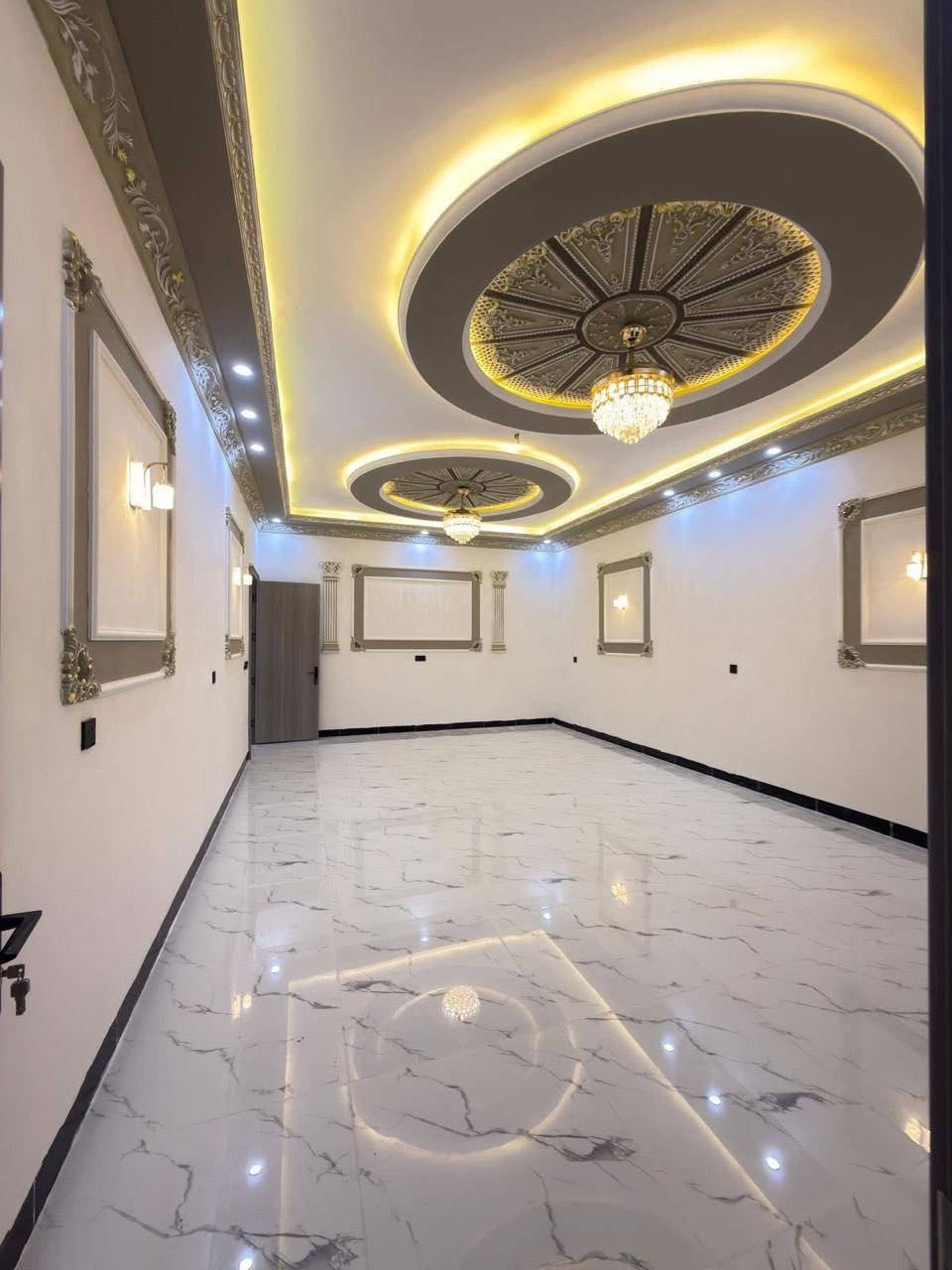 #للبيع دار سكني تكريت الديوم منطقة 11 الف🏰
#دار زيرو نظام ملكي🏰 فول مواصفات وجاهز للسكن 🏰
#مساحة 300  متر 🏠
#واجهة 10 م ونزال 30 م
#موقع دار مميز جدا بين شارع 40 وبين شارع 30 قرب شارع 60 وشارعه 15 متر
#واجهة الدار حجر حلان 🏰
#الدار كله سحب مغربي ملكي مع نقشات 🏤
#غرف نوم عدد 4 🛌 🛌
#صالة استقبال ملكي 🏰
#صالة وسطية ملكي عدد 2 🏰
#مطبخ حار وبارد ملكي 
#كراج للسيارة واسع 🚘🚘
#مجاميع داخلية وخارجية عدد 3
#حمامات داخلية نظام دفن عدد 2 🛀
#نظام تأسيس غاز دفن ونظام جزامه
#نظام تأسيس كامرات وانترنيت📹
#حديقة داخلية واسعة 🌲🌴🌳🌺⚘️
#ابواب خارجية قاصة درجه اولى
#ابواب داخلية تركي درجة اولى 
#سيراميك الدار  درجة اولى
#محجل ملكي
#مغاسل الدار نظام تعليق 
#السعر 225 مليون وقابل للتفاوض مع صاحبه مباشر 
#للاستفسار والتواصل على رقم *********** ☎️
