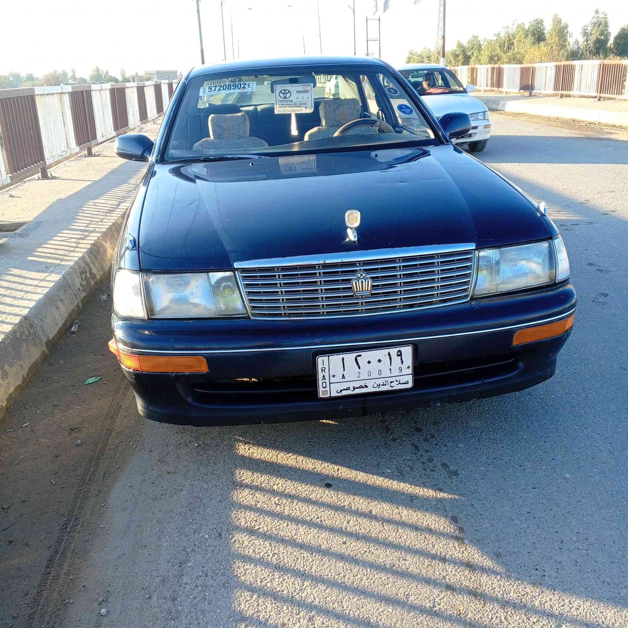 السلام وعليكم 
🚗👑 كراون البطة 1993 – فرصة نادرة 👑🚗
اوتوماتيك | 2500 ديكو
لون زيتوني ملكي ✨
كهربائيات كاملة شغالة
💡 لايت زنون – إنارة فخمة وعصرية
📺 شاشة وسماعات رابعة شغّالة
 وجاهزة تمشي
🛞 تخم دياير جديد ✔️
📄 تحويل فوري
📅 سنوية 2027 جاهزة ✅
هاي السيارة مرتبة ونادرة، واللي يعرف البطة يعرف هاي فرصة 🔥
💰 السعر: 50 ورقة قابل للتفاوض البسيط
📍 بيجي
📞 ***********
