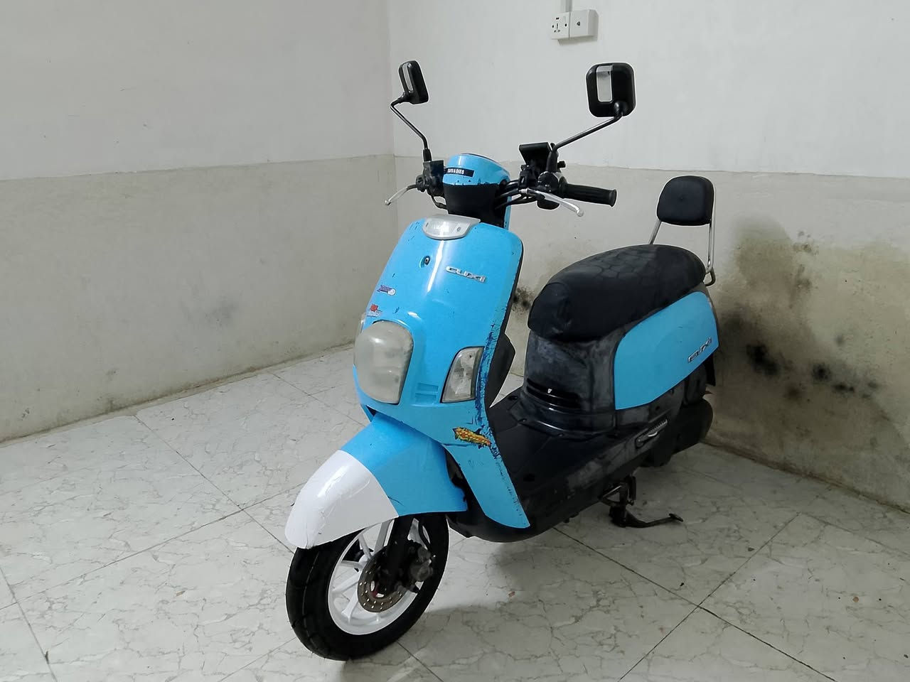 بسم الله
السلام عليكم بولسي للبيع النضافه خير من الله وكله شغال 
السعر 550
العنوان ناصريه حي الفداء شارع المدارس للستفسار 
***********
