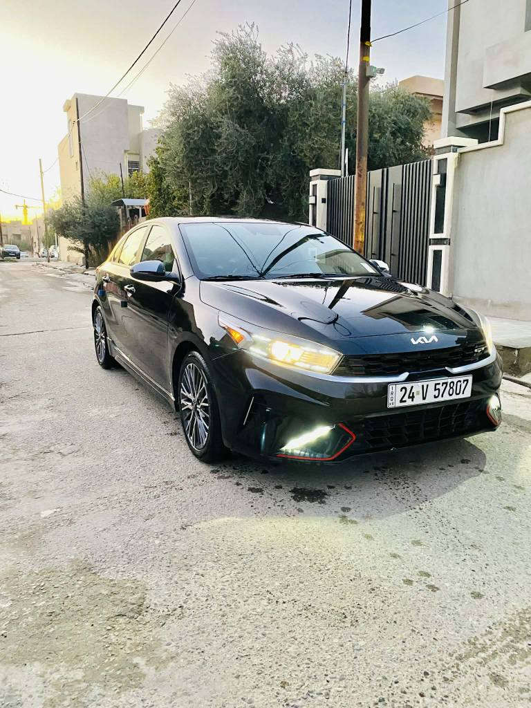 فورتي جيتي لاين 2023
السيارة مرقمة دهوك 
مكان السيارة -موصل 
الضرر صبغ هلال الجاملغ الامامي الايمن  +صبغ اسفل رقم الصندوق 
السيارة بدون ضرر داخلي بدون ايرباك  بجم كبس
للاستفسار ***********
(مكلف بل نشر)
