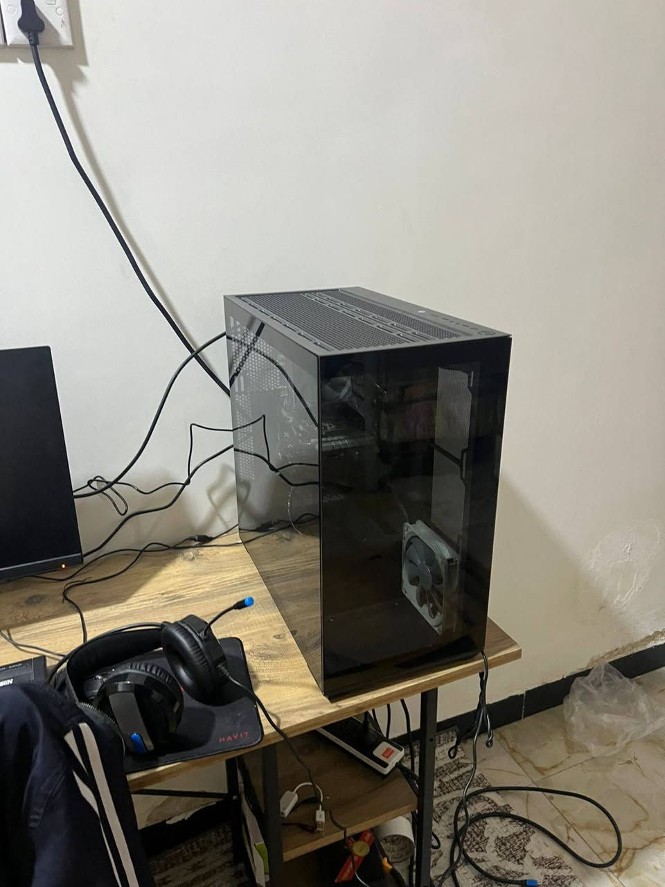 pc كامل للبيع توفر
مواصفات 
كرت rx 580 8gb نظافه 100 
معالج E5 2680 v4
بورد x99
رامات 16ddr4
كيس من sama وحدو بسعر 100 يتسع 11فان 
مبرد هوائي rgb ice 200 
المحلقات 
1كيبورد 
2ماوس 
3ماوس باد 
4سماعه كيمنك 
5ups 
6wob cam 
7مايك احترافي وحده ب50 
ملاحظه مهمه // بدون شاشه لان شاشه سعره غاليه الي يريده ويا زياده 150الف عسعر 
كل هذا بسعر 490 الف فقط ومتوفر توصيل لجيمع محافظات 🥰


**إذا كنت صاحب هذا الإعلان وتريد حذفه لأي سبب، رجاءا أرسل رسالة إلى الدعم الفني**