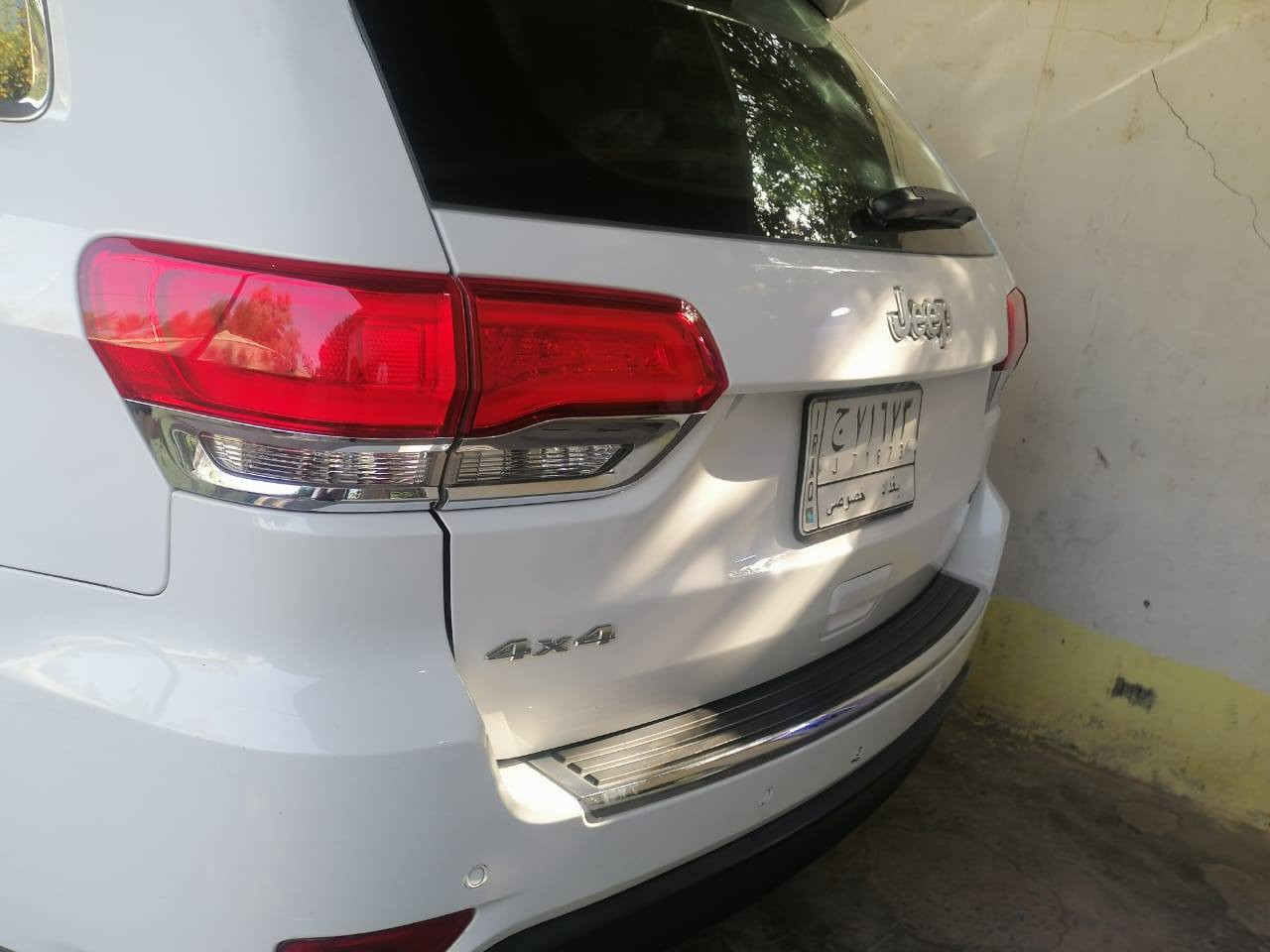 جيب  2014 خليجي  لمتد جكات  مكفوله  سعر 225 بيه مجال بسيط 
(فول لمتدد 
 موااصفات فوول 1/1…
6 سلندر محرك (3600) . 
بصمة تشغيل+بصمة أبواب.
تشغيل عن بعد.
أشاره ترحيب. 
فتحة بنرواما. 
كراسي جلد.
كراسي كهرباء 2 . 
مقود كهرباء . 
كراسي تدفئة+تبريد+ ميموري . 
شفتات بلستيرن.
مقود تدفئة.
قطعتين تبريد.
جنطة كهرباء+شفط.
شاشة كبيره
نضام SPORT.
دبع رباعي
نضام eco أقتصادي.
نضام APS.
مانع أنزلاق.
تحكم ستيرن+مثبت سرعة.
نضام صوت متكامل+دمام خلفي.
حساسات 
هيترات جانبية+أمامي+خلفي.
وبعد بيهااا هوااي مواصفات

ل استفسار *********** مكاني حله جبله
