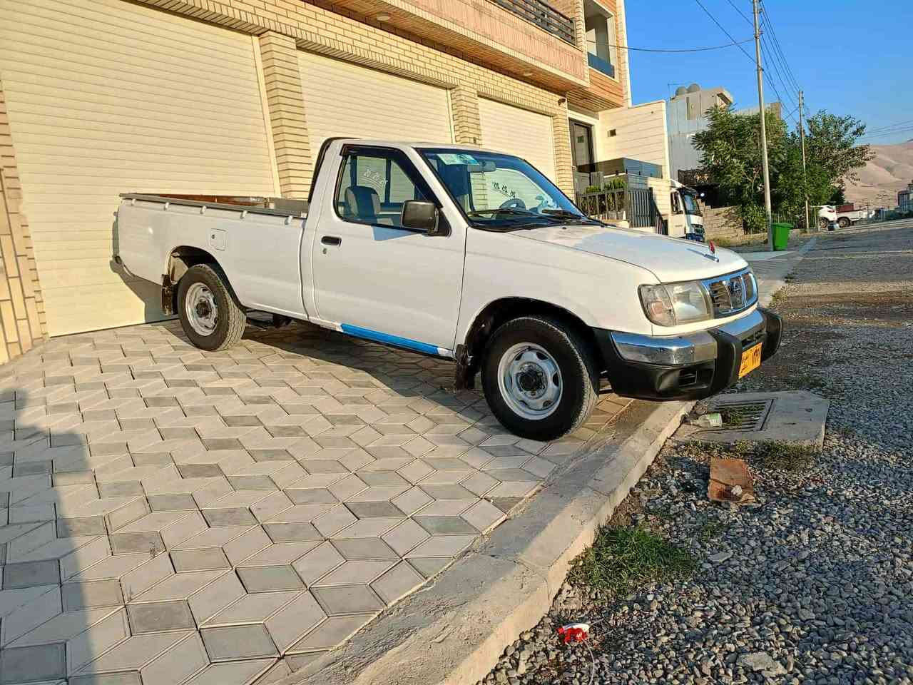 66گةلاو مةعامةلة 
نيسان پيكاب تاك 2001
ئارم پلاستيكي هةوليرة 
تايةي لوك بئ تةقةرةقة 
ژمارةكاني هةموي متابقة 
حيزام بوياخة تةبريدة باوةرنية 
بةشةرتي گيرومةكينةوعةكسل 
هةموي گياني بةشةرت چةمچةي لةگةلداية 
مشتةريت تةلةفون بكة لة سليمانيم 
***********
***********
