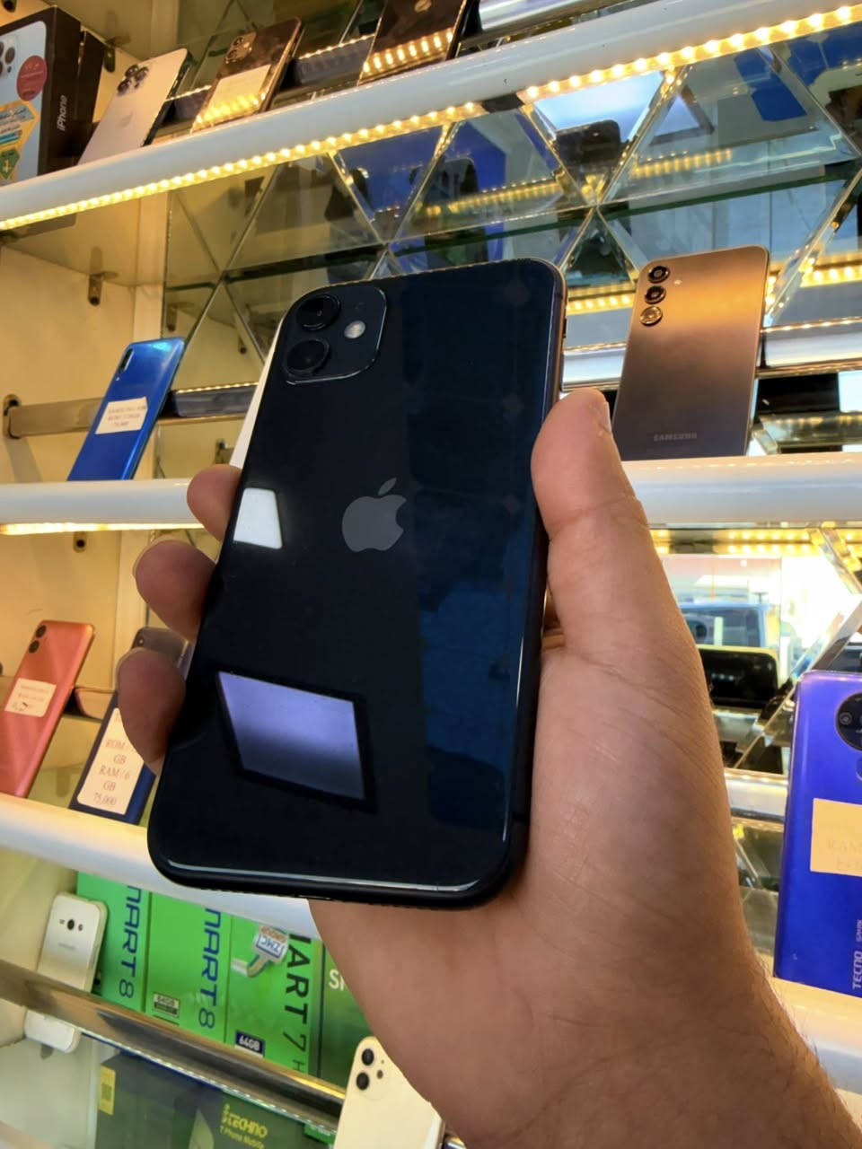 #ايفون_مستخدم

🖤Iphone 11 🖤

🔴 ذاكرة 128 GB 

🔴 نموذج M  

🔴 بطارية 76 ‎%‎ 🔋 

🔴ء ios 26

🔴 السعرر 🔥250 الف فقط ✅🔥

✅الجهاز بلادي ضمان اسبوع فحص✅

 توصيل كل العراق 5 الاف🚚 

متوفر لدى مركز دكتور فون - Doctor Phone  عنه لصيانة الموبايل 
 
 بيع او مراوس 🔃
~~~~~~~~~~~~~~~~~~~~~~~~~~~~~~~~~~~~~~~
                                 📍 العنوان 📍

🛡️ الأنبار . قضاء عنه . الفرع المقابل لمستشفى عنه العام 🛡️

☎️ *********** ☎️
