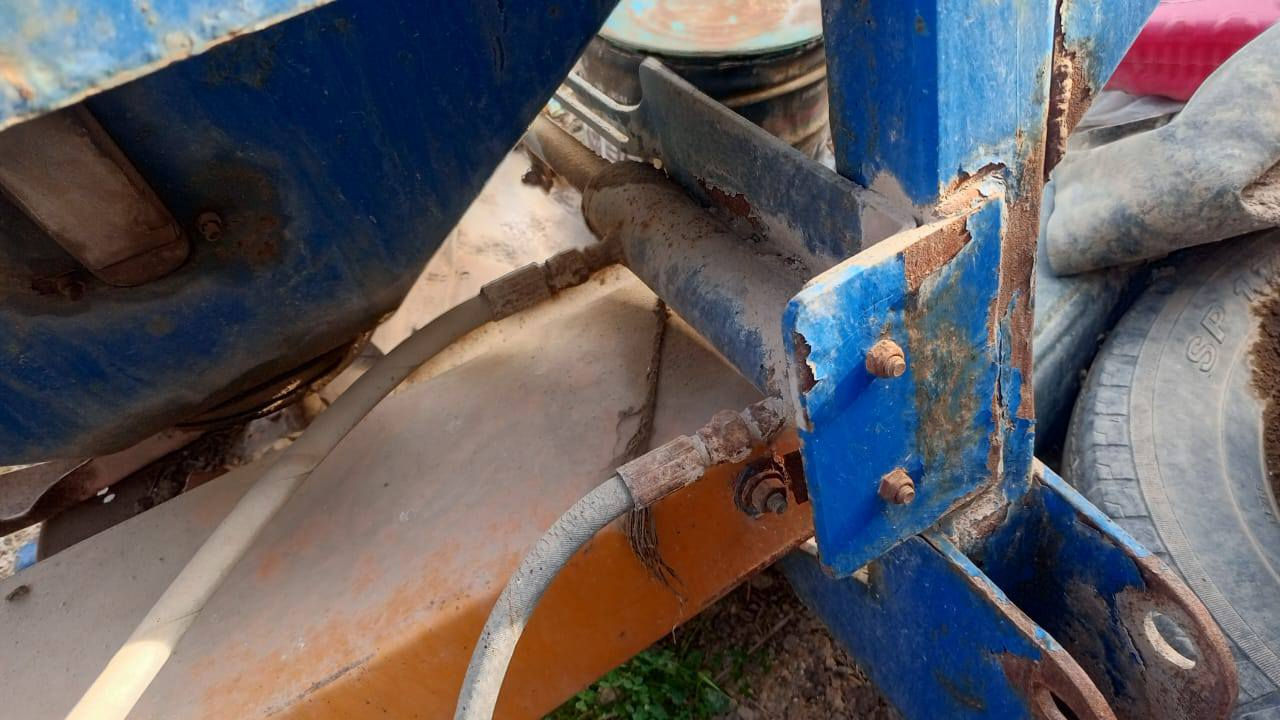 للبيع مرشه كوبرا وناثره سماد تحكم هيدروليك في واسط العزيزيه تفاصيل أكثر على رقم***********
