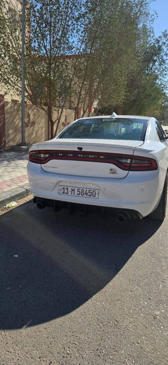 سلام عليكم جارجر 2018فول بدون فتحه رادار جانبي كشنات تبرده وتدفئه شاشه كبيره كامره خلفيه حساسات خلفيه خزن كشن سايق  سبورت فول سياره  تدفه ستيرن شفتات ستيرن مكينه 3600 وحدثه بل صور موجود مال امريكه وبه بارد بل قماره فول ويل سياره وبيه منضومه غاز مايريده تنشال مكانه كربلاء ***********عارضه 180وبيه مجال شراي
