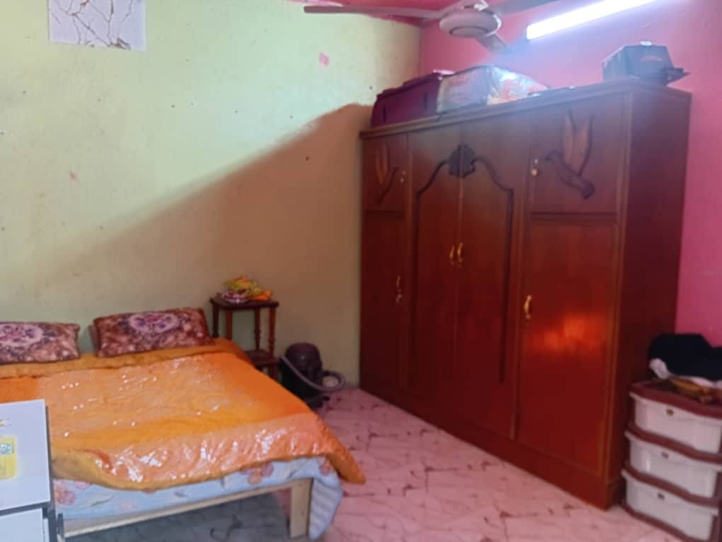 #للبيع الرئاسة العبيدي يم جامع الامام علي 
للتواصل
***********
