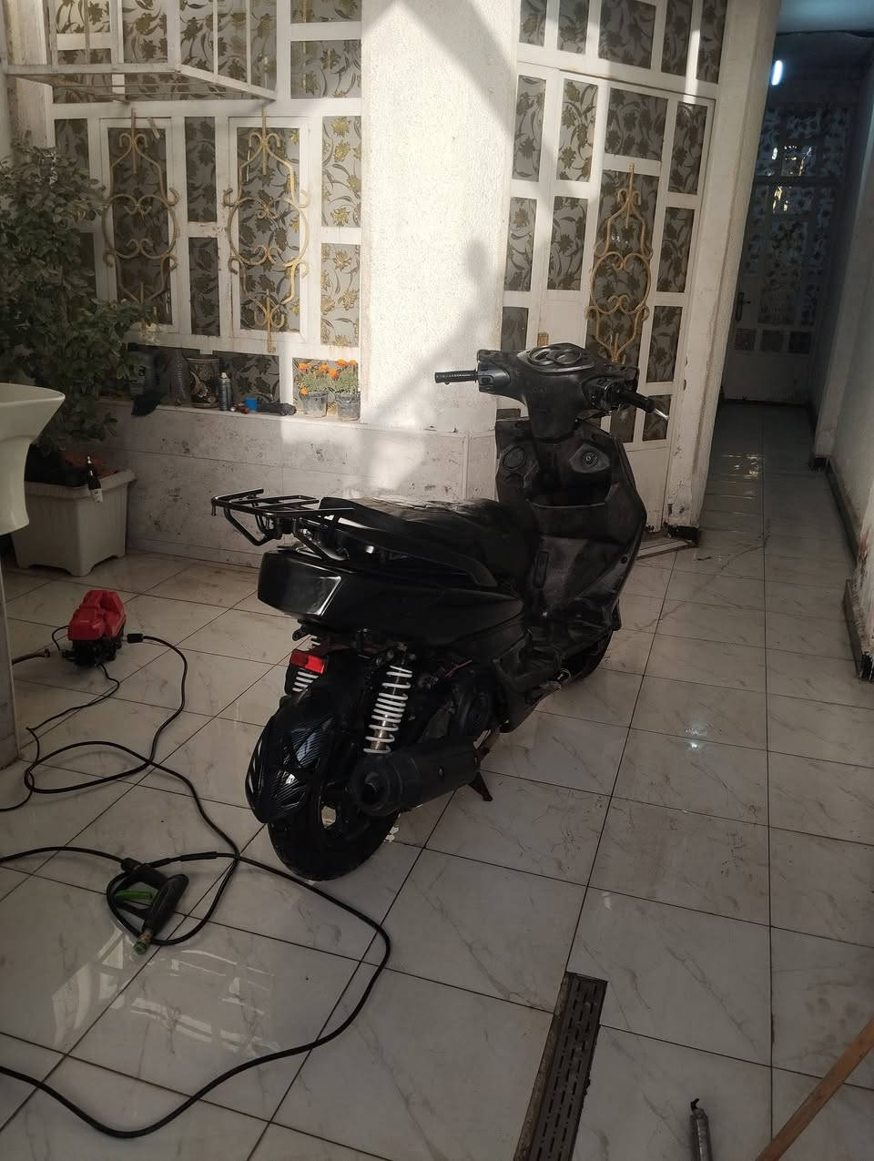 للبيع دراجة سكنس فحل كابريتر
دراجه كامله مزود رياضي شلعه و معدل فول 
العنوان بغداد الشعب
رقمي فقط واتساب 
***********
