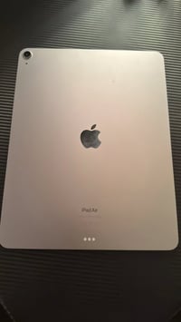 ايباد اير ٦ • بطارية ١٠٠ • تبديل قاعدة شحن