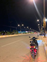 تيسلا • ٩٠ • بطاريات ضخمه