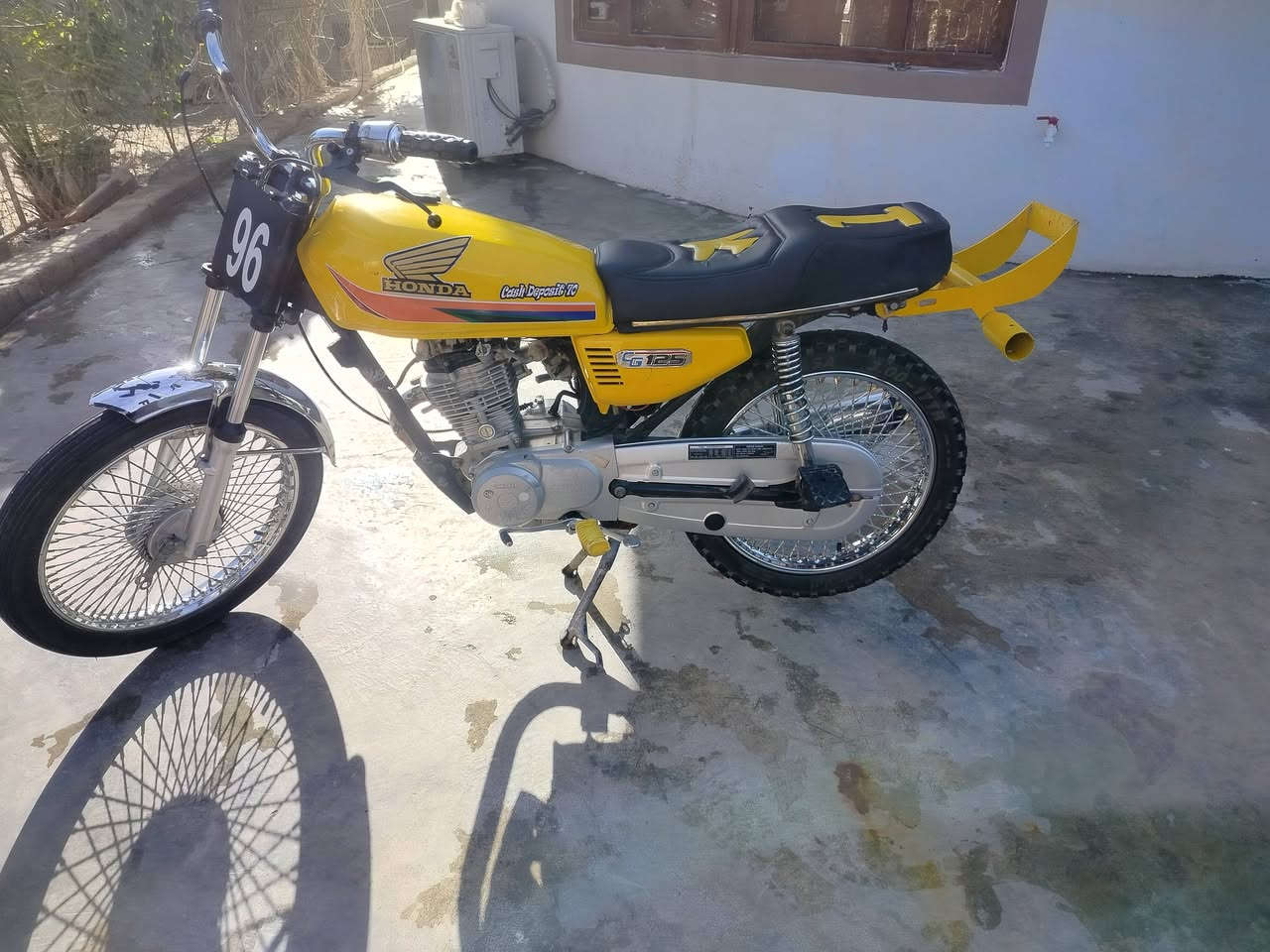 السلام عليكم اخوان هذا دراجه للبيع موديل 18 بدون اي عيب سعر 350 بمجال قليل الشراي خابر ***********
