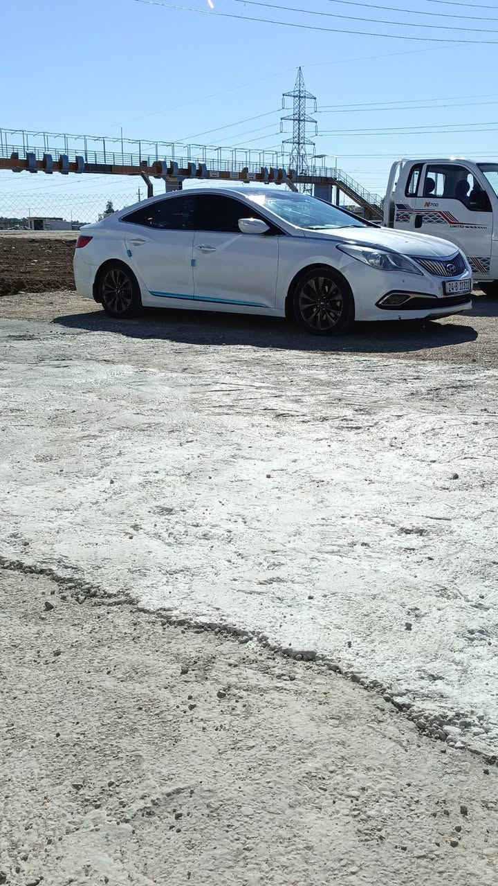 بغداد
سلام عليكم ورحمة الله وبركاته 

للبيع ازيرا 2013 خليجي رقم دهوك فول فول  موصفات واحد على واحد ماناقصها اي شي  صور حادث مرفق بصوره. وبيها ضربه بالبنيد حك شبر مصبوغ تريد تحويل تريد وكاله  مكان سياره بغداد 

سعرها 125بيها مجال 

رقم هاتف  .. واتساب فقط ***********
