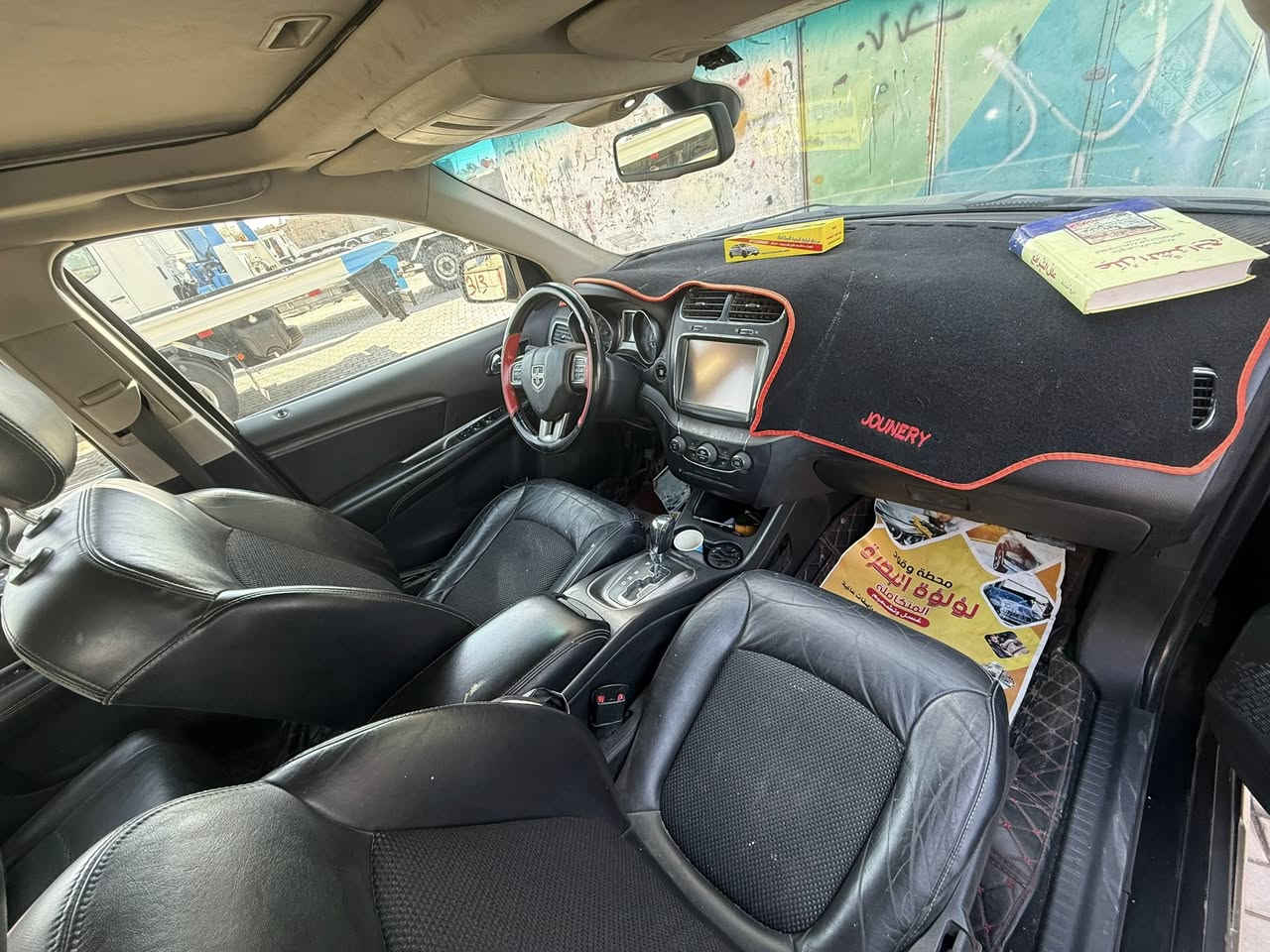 جورني 2020 كروزرود 
فول مواصفات
7 راكب
مكينة 4 سلندر 
شاشة كبيرة
كاميرا
3 قطع تبريد
ويل كب
فتحة بالسقف
كشنات جلد كهرباء
وبعد مواصفاتها المعروفة
الحادث موضح بالصور 3 قطع صبغ
رقم بصرة بأسمي
السعر 127 وبيها مجال
العنوان البصرة الاربع شوارع

متواجد واتساب ما عندي ماسنجر

***********
