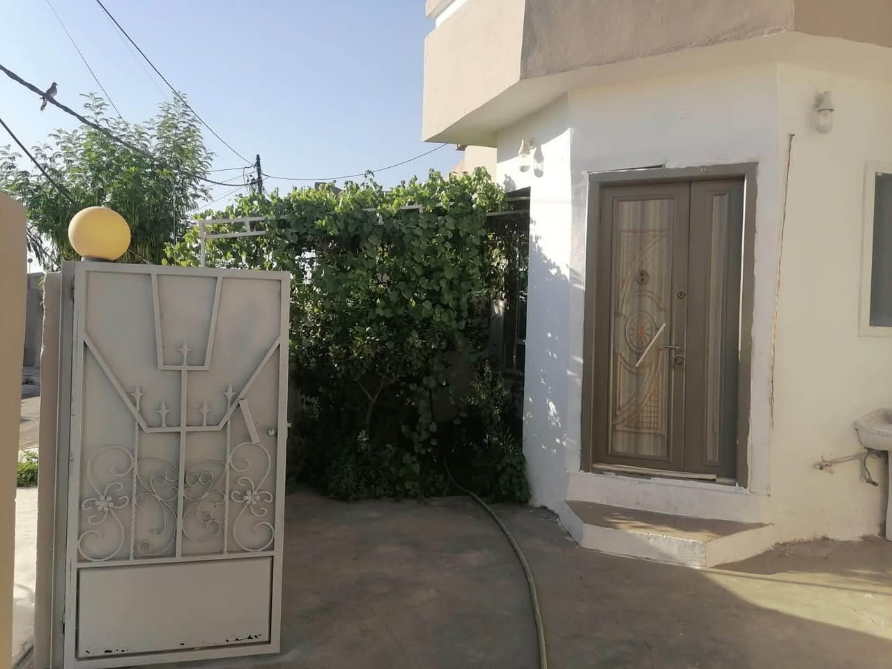 🏡 خانوو بو فروشتن له گه ره كى باروتخانه نزيك مزگه وتى هاوكارى 

📐 روبه ر :
▪️220 متر

✨ زانیارییەکانی خانوو / موڵك :
▪️  3 ژور نوستن - هول - مطبخ  - ميوان - گه راج

💰 نرخ : 60 مليون 

📞بۆ زانيارى زياتر په يوه ندى بكه ن به 
عقارات ستار اكرم بازرگان

*********** ☎️
*********** ☎️

#كركوك #عقارات #عقارات_كركوك
#بيع_بيوت #شراء_بيت #استثمار
#بيوت_للبيع #فرص_عقارية
