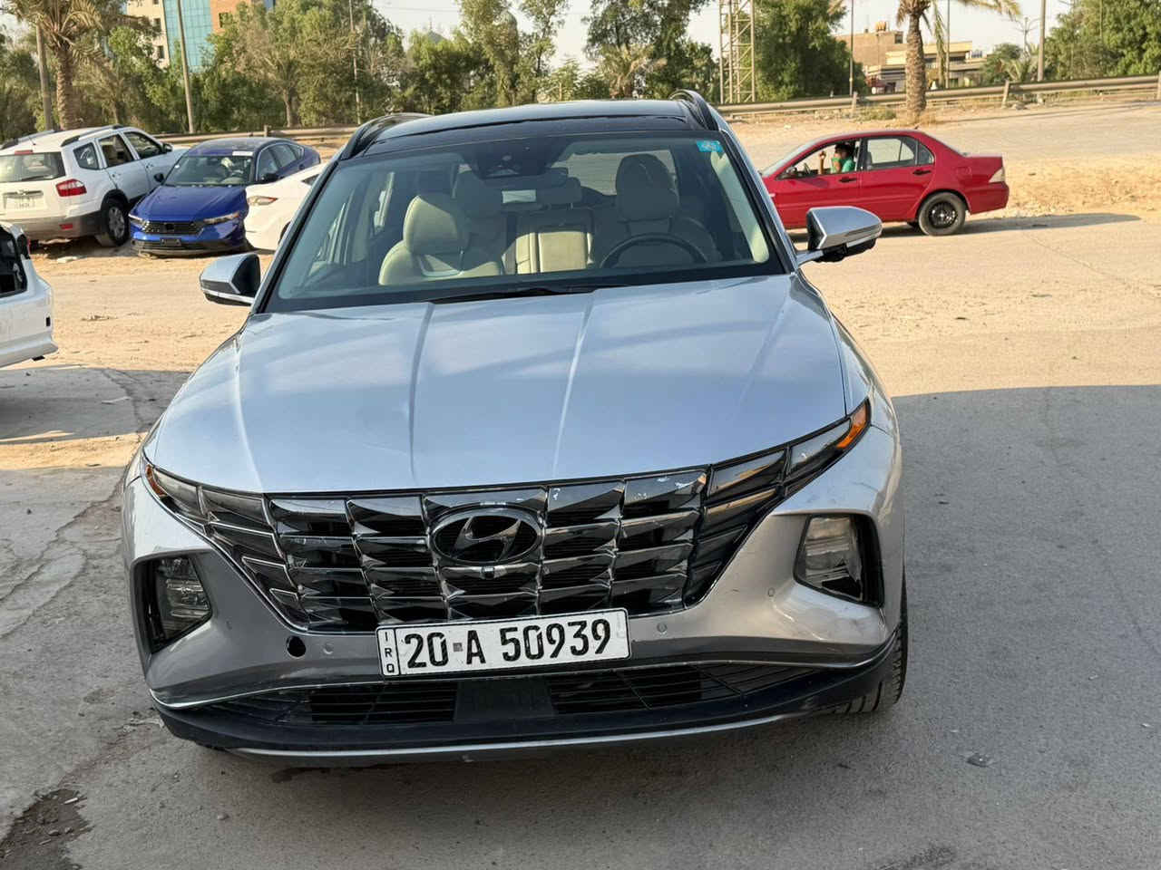 توسان 2023 وارد امريكي
الفئه/ لمتتد VIP
ماشيه 15 فقط 
   رقم ديالى  الدولي الجديد بسمي تحويل ثاني يوم  السعر 148$ سعر جداً مناسب بلعافيه على ياخذهه سعر اكسنت  
 مكان السياره الكراده 
وارد أمريكي الحادث جاملغ والبنيد  باب الوره
للاستفسار *********** 
                             ‏‪***********‬‏         وات ساب
المحرك / 2500 سمارت  mpi
تشغيل بصمة  ترحيب شاشة 
تشغيل عن بعد 
تقديم و بك  من البصمة 
رادارات /امامي  و خلفي 
حساسات/ 6 امامي و 6 خلفي 
كاميرات/ 360  5 كاميرات
كامرة خلفية متحركة مع تحديد المسار
فتح صندوق كهرباء وفتح ذكي عند الاقتراب بجانب الصندوق
شاشه/ شاشة دجتل 
السماعات / سستم سماعات ماركة BOSE + دمام خلفي  بلادي
داخل غرفة السيارة ابيض
الكشنات الأمامية/تتفئة + تبريد ---كشنات الخلفية- تتفئة
كير/ بيانو 8 نمر 
مود القيادة 4 / سمارت --- نورمل--- سبورت --- منحدرات جبلية
تبريد/ قطعتين امامي خلفي 
قيادة ذاتية + تعديل مسار 
هاند بريك دكمة
اوتوستوب 
تدفئه ستيرن 
تحكمات ستيرن
شفتات ستيرن 
السقف بونراما قطعتين  
فتحدث باب  لمس 
وبعد بيها مواصفات هوايه 
السيارة نضافتهة 
كير ومحرك مكفول بغداد, العراق
