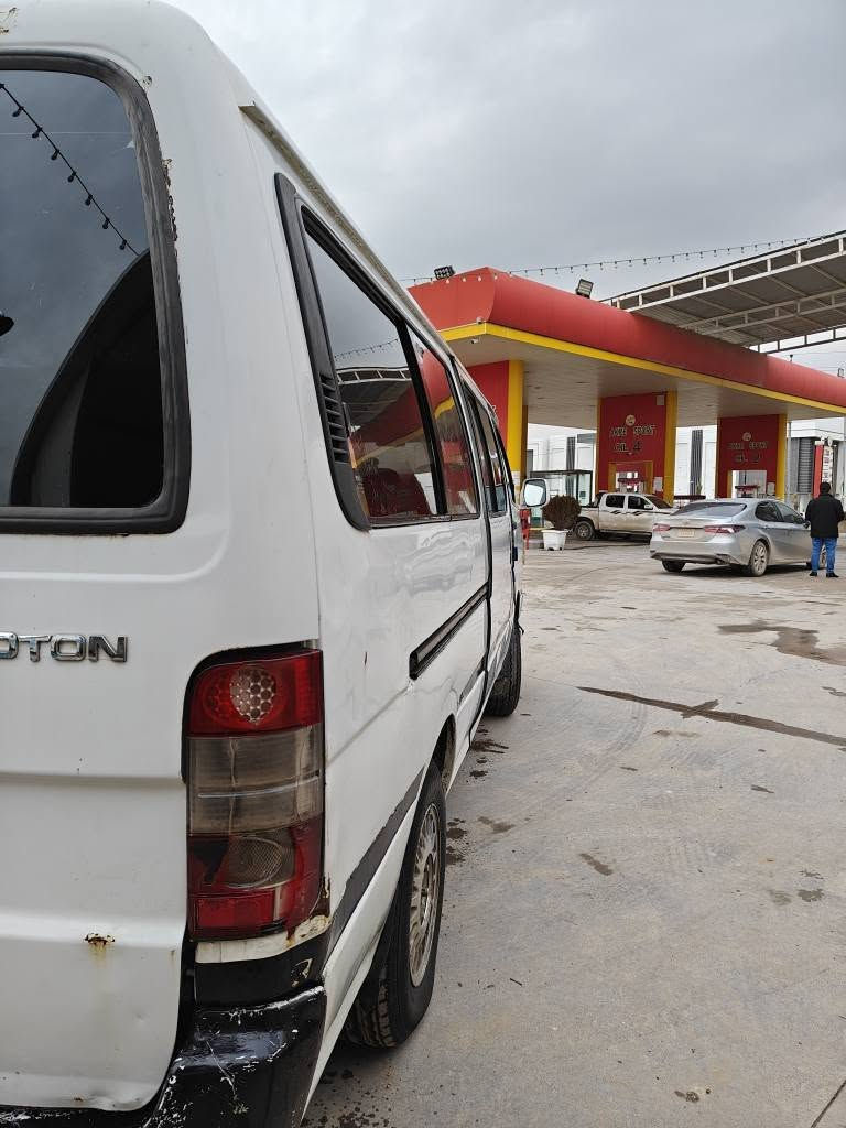 ميني باص فوتون 2009 للبيع انطيك اياه شرط من الدعامية للدعامية صدر جديد اربع تايرات جديدة دوشمة جديدة المكينة و الكير و الاكسل خير من الله السيارة جاهزة تاخذهه و بوجهك للشارع ماناقصها برغي رقمها دهوك صاحبها موجود 
///ميني باص فوتون بو فروتن سةيارة هيج عةيبةك تيدا نية كير مةكينة ئةكسل هةموي شةرت چوار تا جديد داخلي كوشن جديد سةيارة بي تةق و رةقة رةقةم دهوكة تةحويل بةشةرتة اكر, نينوى


**إذا كنت صاحب هذا الإعلان وتريد حذفه لأي سبب، رجاءا أرسل رسالة إلى الدعم الفني**