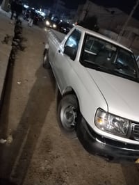 بيكم نيسان موديل 2002رقم جديد هزه جديده تبريد استيرن بور شرط من دعاميه...