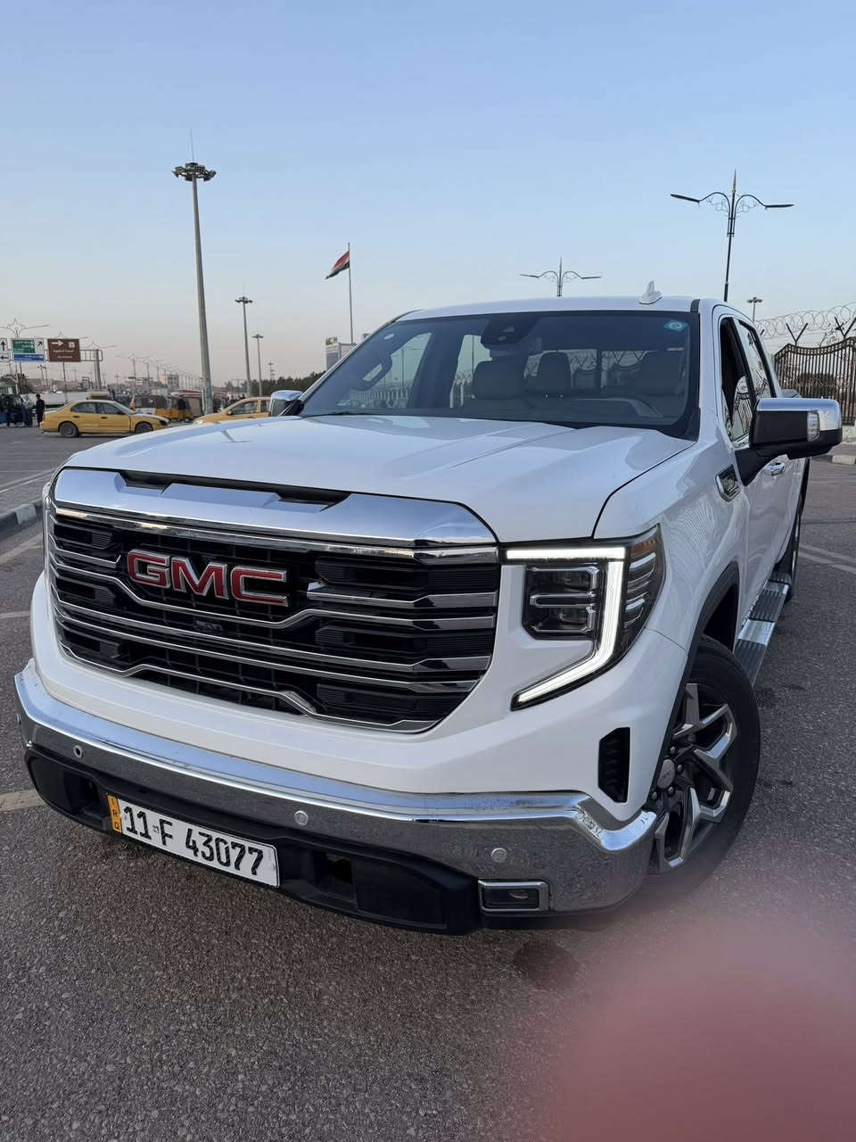 سيرا مديل 2024
مرقم شهدا بغداد كامل 

تبدل فقط بونيد وجاملغ 
مكينه 8 سلندل   /5/300
سعر 365$

لاتصال ***********
