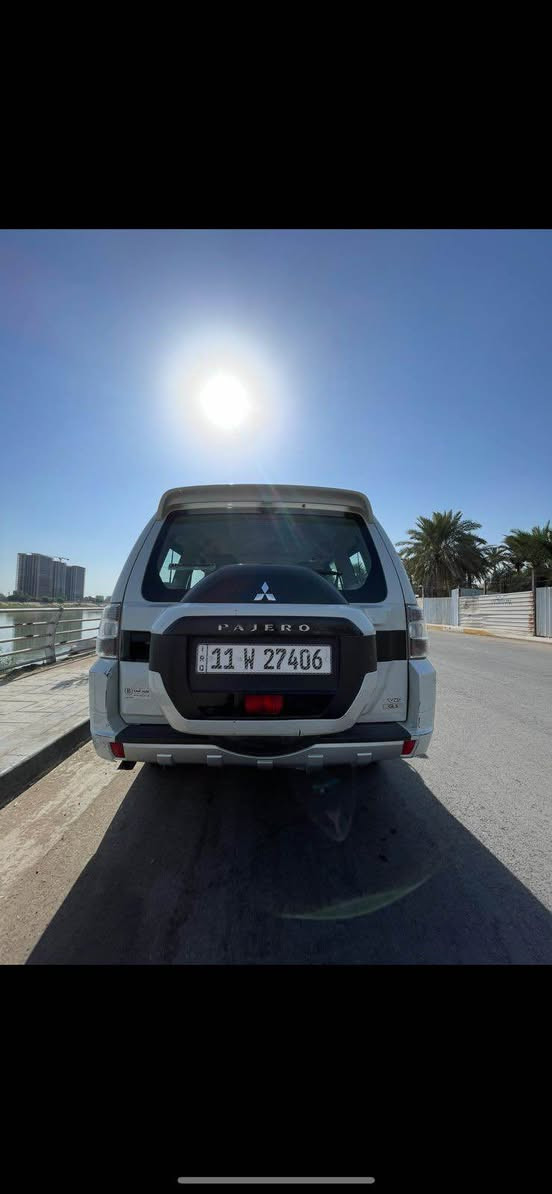 باجيرو ٢٠١٥ حبتور للبيع او مراوس
مكفول كير  ومحرك  نظيف جدا وسليم  ونشط  مامفتوح ولا مبدل 
مكفولة من صبغ والتبديل قطرة صبغ مابيها 
ماشية ١١٥ الف كم حقيقي  

السيارة مواصفات الحبتور فتحة / بلوتوث / مراية شفط / محرك ٣٥٠٠ / كراسي كهرباء السايق والبصفة / ٧ راكب / ٣ قطع تبريد / كير تو ويل فور ويل ثكيل وخفيف / بروجكترات /لايت العادي زنون / سماعات دمام بالخلف / 

ادامه  كامله تايرات جديد وصدر واذاين محرك وكير وكلشي استهلاكي مبدل وجديد اصلي السيارة الي كشخة وعاليه وقوية  ومناسبة .
سنويه جديد / هزة جديد 

العنوان بغداد / الاعظمية 
رقم *********** واتساب بغداد, العراق
