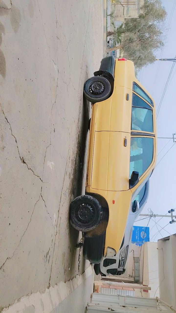 السلام عليكم سياره للبيع موديل 13 سياره توهم معمره كامله مكمله من حداديه من شواصم من كل قطره اخياس ما بيها ماكينتها بيها سياره مطلوبه 300 هيئه سياره رايته ب 19 وابويها مجال وهذا رقم تليفوني ***********
