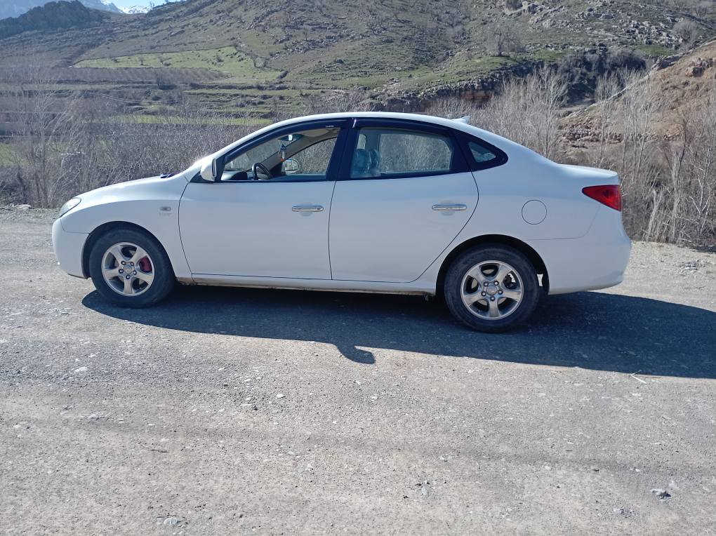 ئاڤانتی2007بڕاوە مەکینە بچوکی دکشن بەرز گێڕومەکینە بەشەرت بێ دەعم و لێدراو و خایس دەعامی بۆدەعامی بەشەرت 124هەزار ڕۆشتوە کوشن هیتەر تەبریت لەمس ساردوگەرم مەزبوت ئاوێنە شەفت و کارەبایی لایت ڕەش سوکان ڤۆلیوم 

نرخ  56گەڵاو محامەلە

***********
*********** رانية, السليمانية
