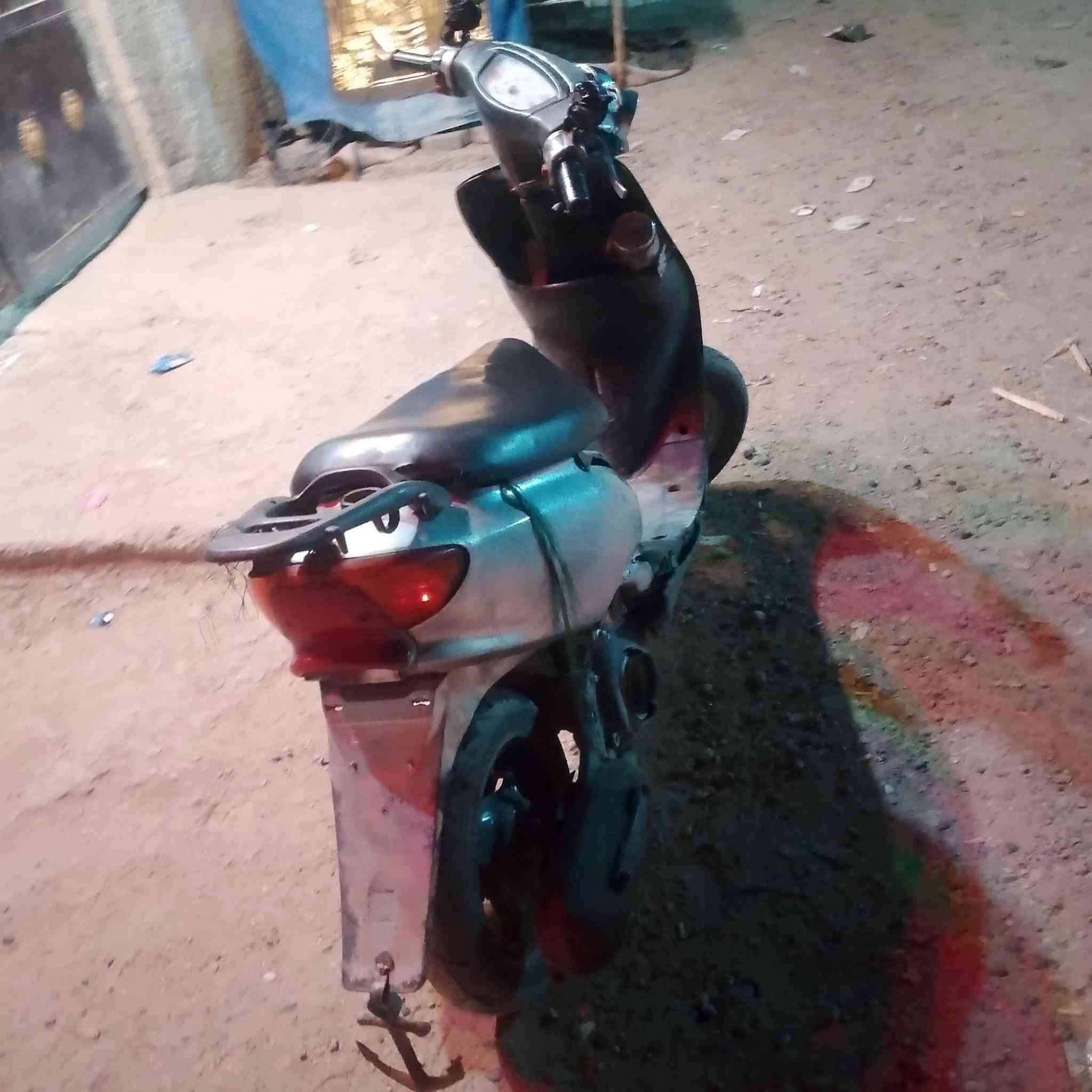 ***********
160
