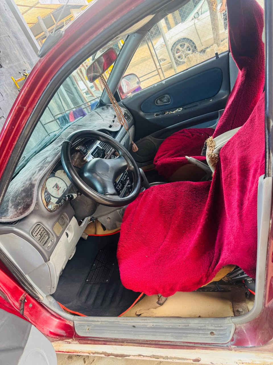 بسم لله الرحمان الرحيم 
 
پرؤتؤن ❤️
(٢٠٠٤)🌹
گێڕ ئۆتۆ ماتیک❤️
کارەبای بەشەرت🌹❤️
سەنەوی عەسڵی لەگەڵە🌹⚡️
تەقەو ڕەقە بەشەرت❤️💯
مەکینە ی ١٥ لەسەرە💯❤️
٤ تایەی لۆکی لەسەرە🌹❤️
ڕۆنو های درۆلیکی تازەیە 💯💯
لیچونی نیە 💯💯💯💯💯
کامل بۆیاغە لەسەر ساغی❤️🖤

سعریشی (٢٠) وەرەقەو مەجال 

0774 821 6233 السليمانية, العراق
