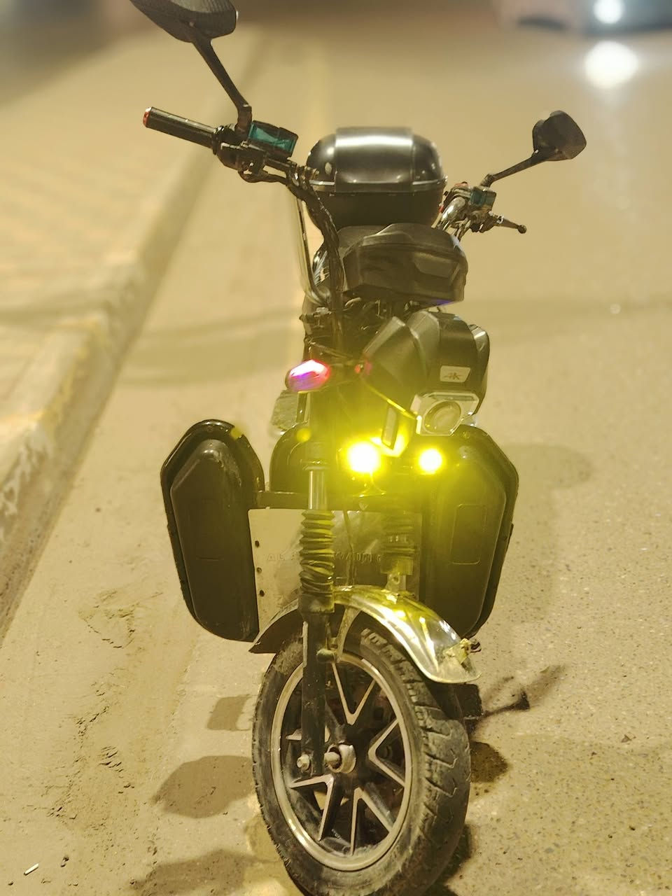 موطور شحن جبلي للبيع
بطاريات جديدة مبدلات صار شهرين
شغال كلشي
السعر500 وبي مجال بسيط
التواصل ع هذا رقم
***********)
***********
