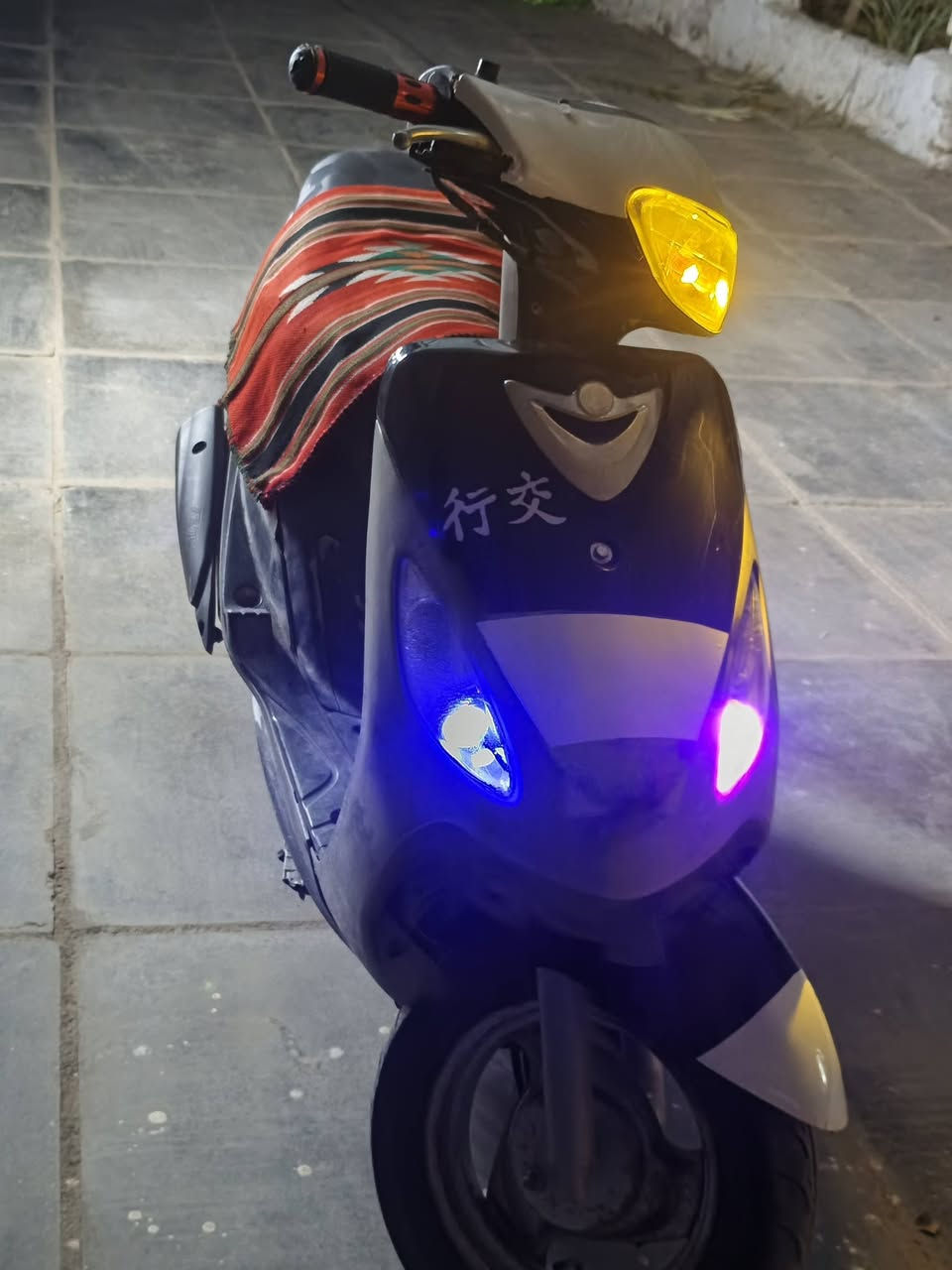 سِلَآمً عٌلَيَکْمً شُبًآبً دٍرآجّةّ جّدٍيَدٍ وٌآيَ نِقُصّ مًآبًيَهّ  سِعٌر خِآصّ آلآتٌصّآلَ عٌلَێ هّآذِهّ آلَرقُمً‏ ‪***********‬‏
