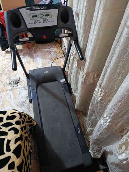 جهاز جري جيد جدا وبسعر معقول 250الف ... العنوان ناصرية ناحية زديناويه قرب مركز الشرطة للاستفسار الاتصال على الرقم *********** ...باله أوروبي صناعة صيني ناصرية
