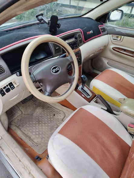 F3 موديل 2013 بيهة مكانات صبغ مكينة كير صدر تبريد كفالة السيارة يرادلهة صبغ عام السعر ٤٨ مكان السيارة بغداد حي العامل ***********
