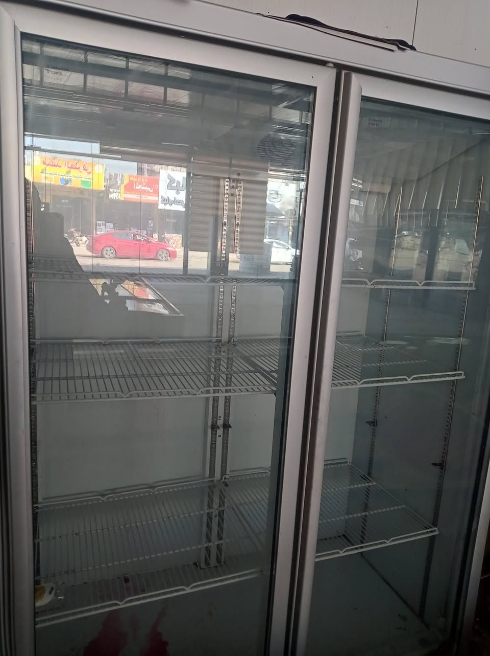 للبيع 
بسعر مناسب 
التواصل
7736407004
