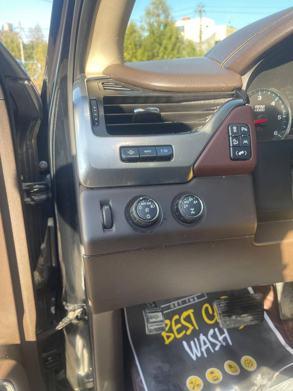 يوجد سياره للبيع نوع تاهو. إبرايمر
خليجي 2018 رقم أربيل باسمي. 
مكفوله من الحادث والصبغ. اكو. اشخوط  ورضعه. فوك جامه السايق 
ألون اسود.  عنوان السياره بغداد المنصور 
السعر. 38000$الف دولار 
***********
